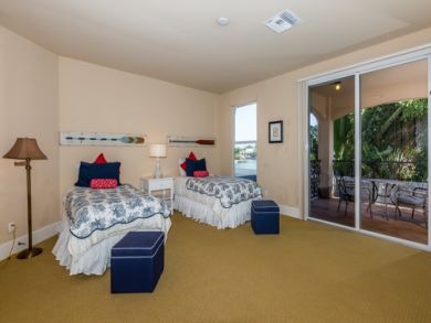Marco Island Luxury Villa 4 Bedrooms Sleeps 8 Walk to Beach